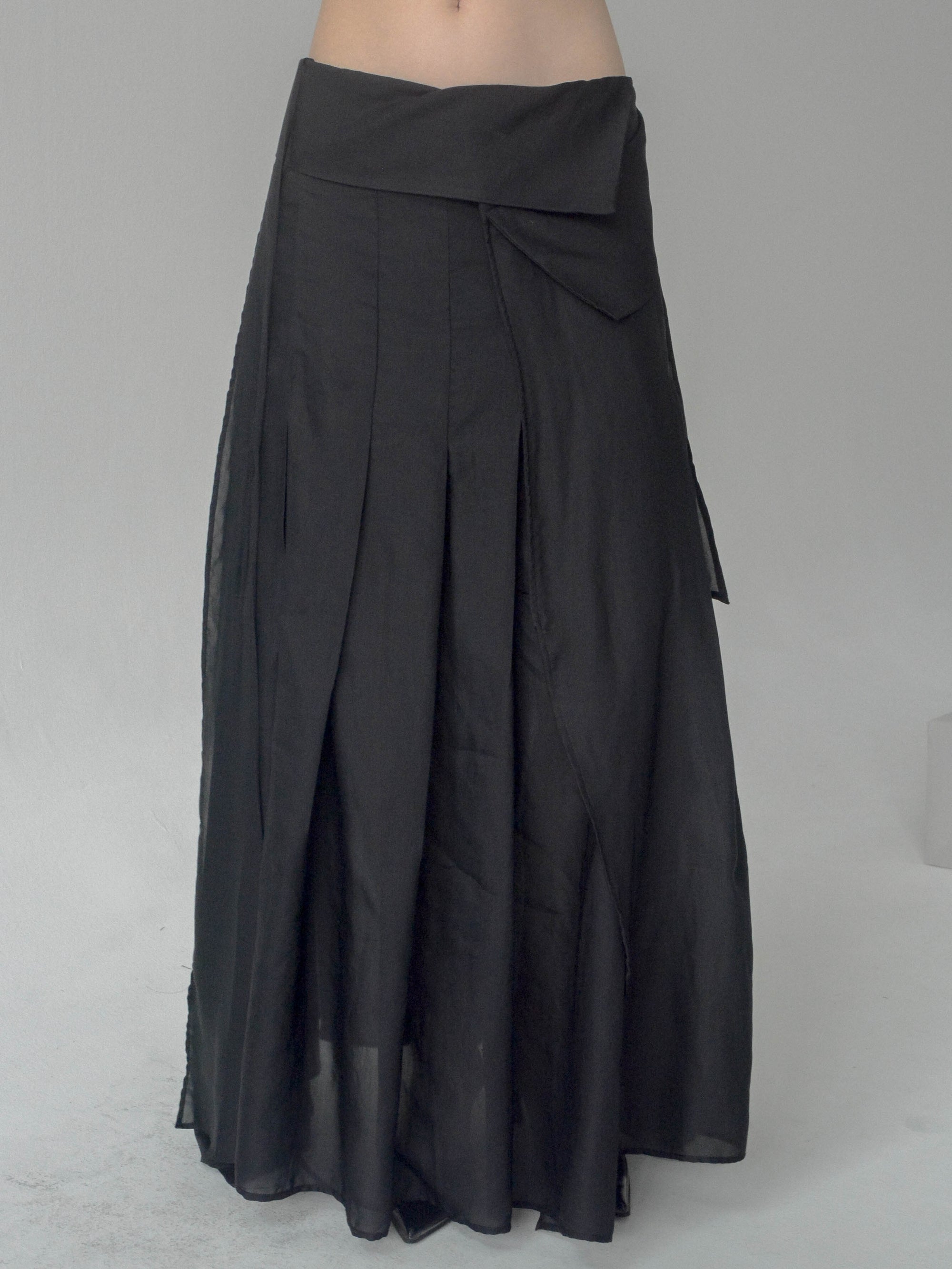 Opal Pleated Skirt (Black)
