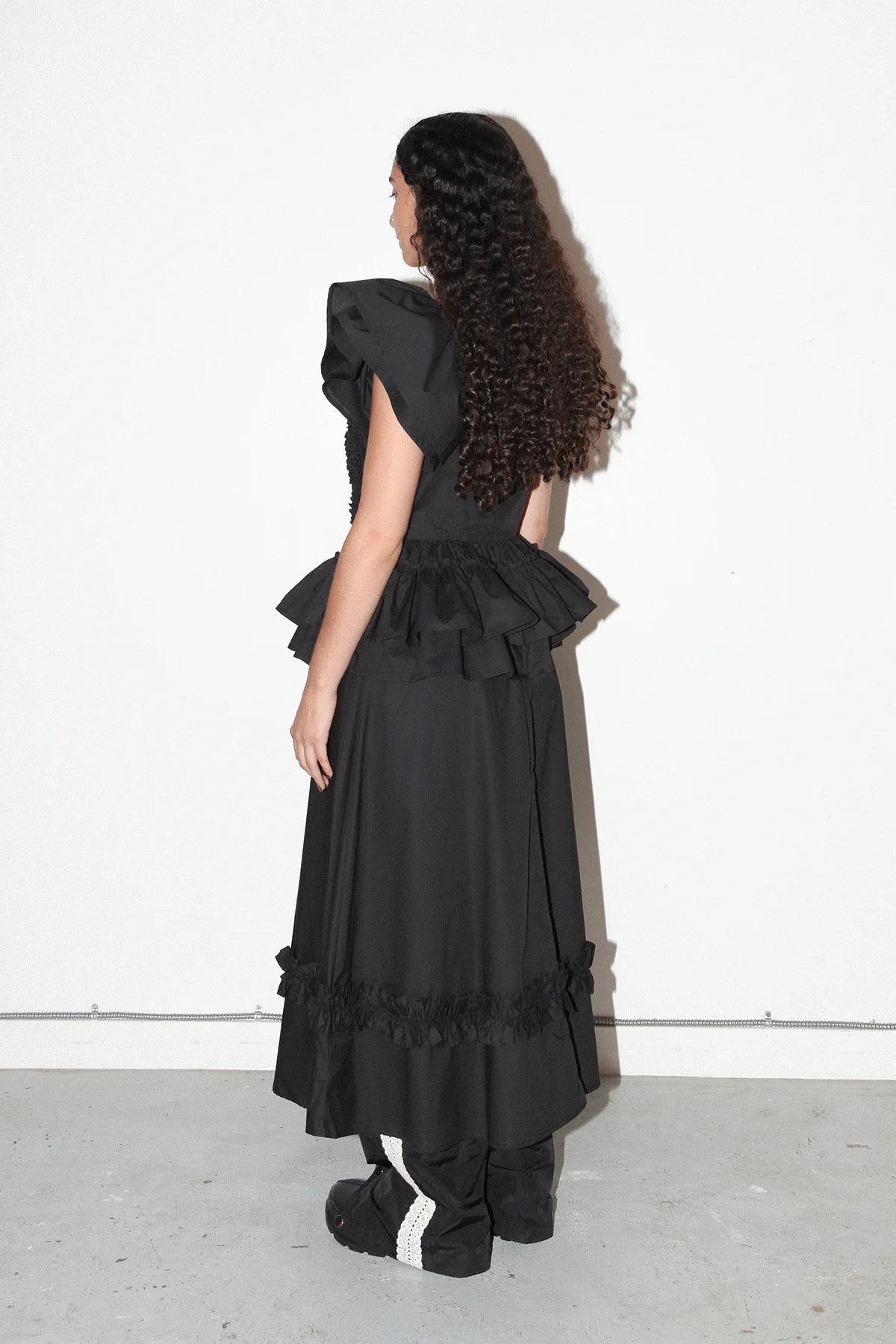 Spiral Ruffle Dress (Onyx)