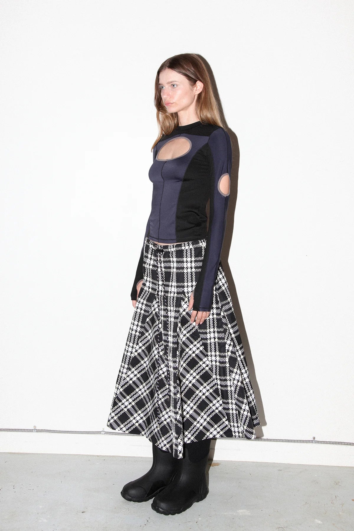 Plaid Peak Skirt (Black Plaid)