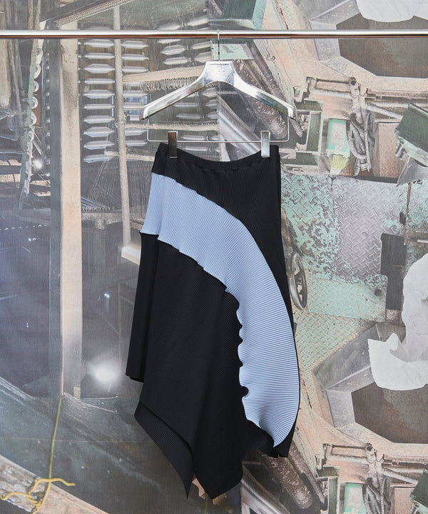 Arch Skirt (Black/Periwinkle)