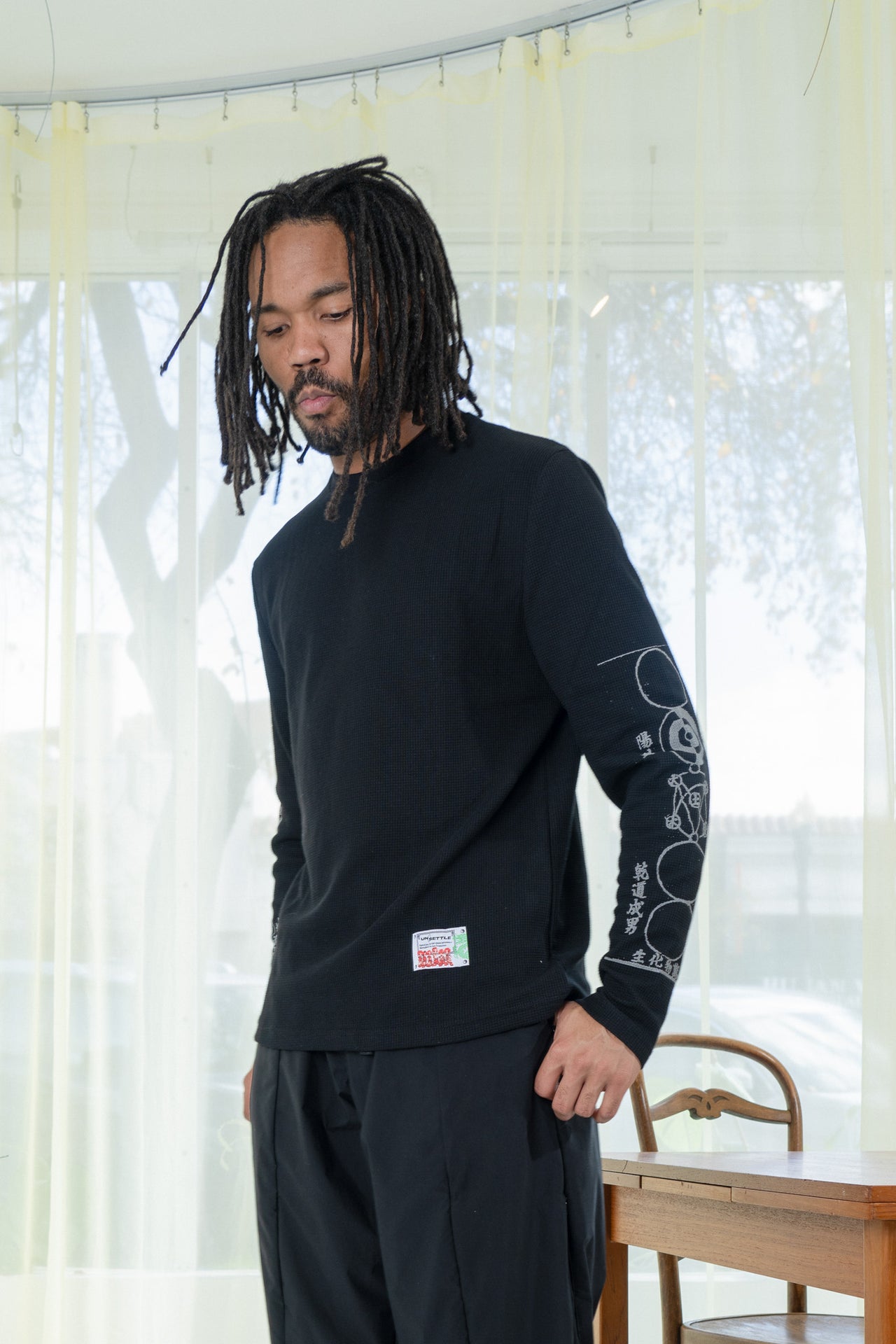 Taijitu Waffle Knit Long Sleeve Shirt (Black)