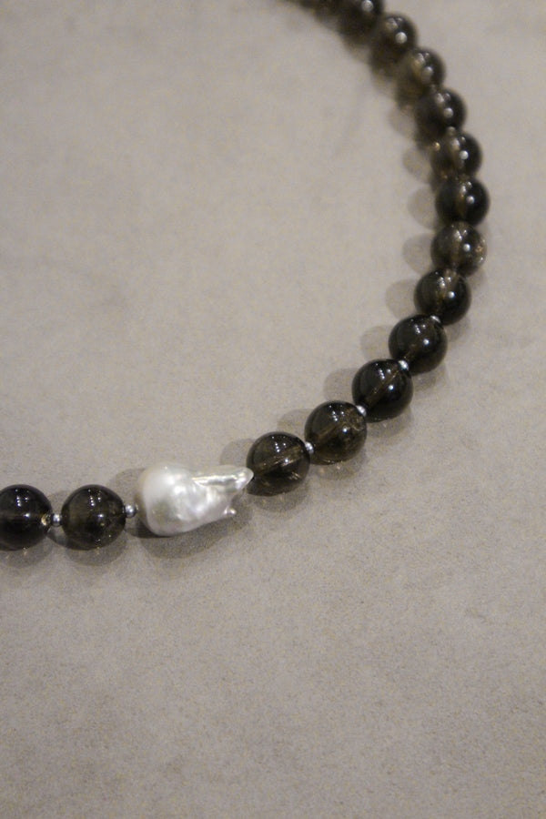 Oyster Thief Necklace (Smokey Quartz)