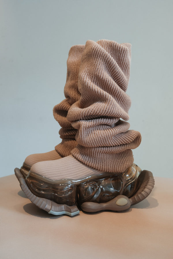 Skyscraper Falcon Loose Sock Sneaker (Sand)