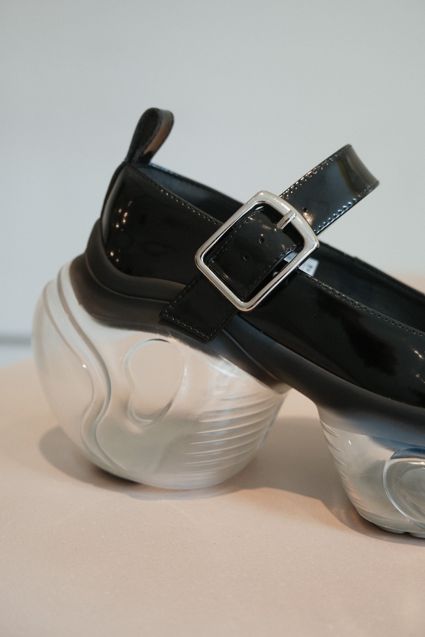 Loopie Lady Mary Jane (Black/Clear)