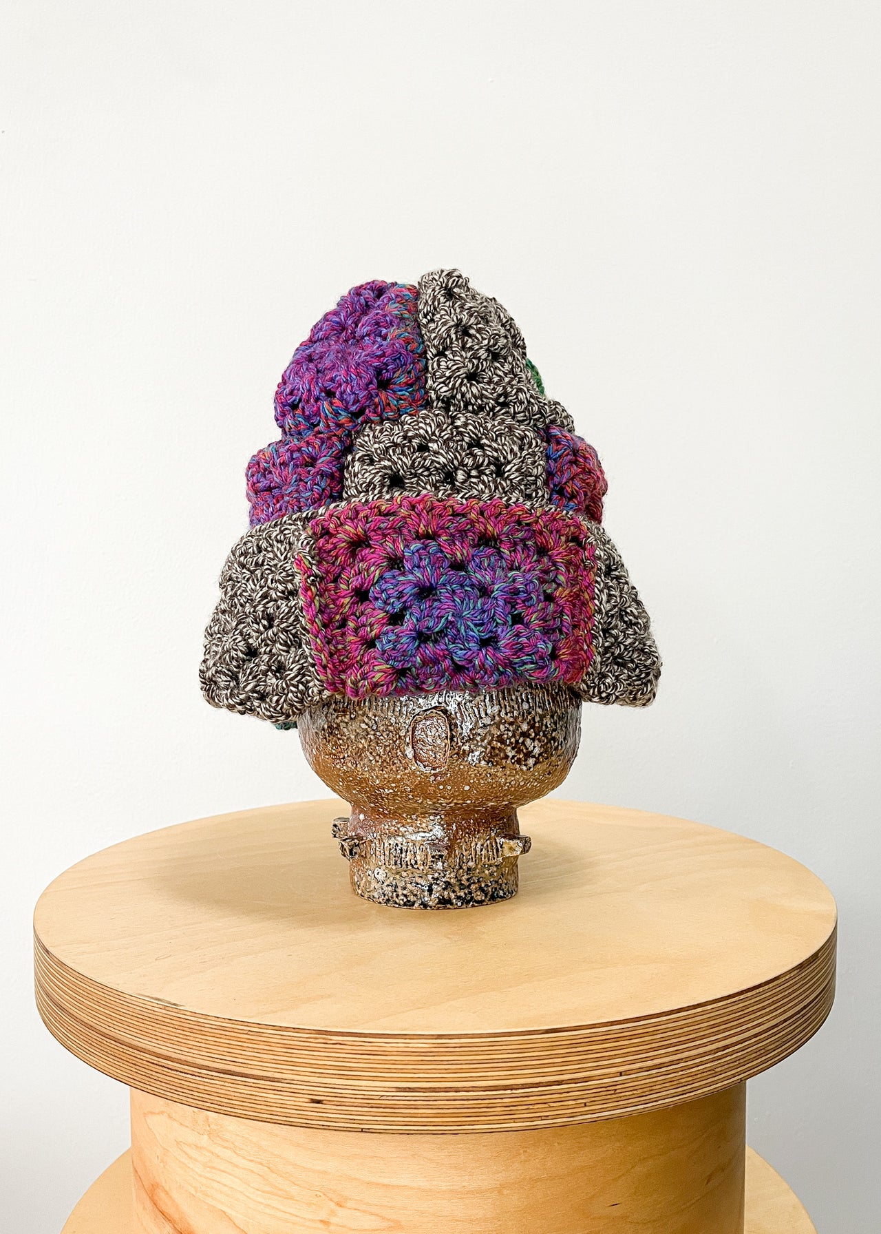 Crochet Beanie 09 (Brown/Purple)