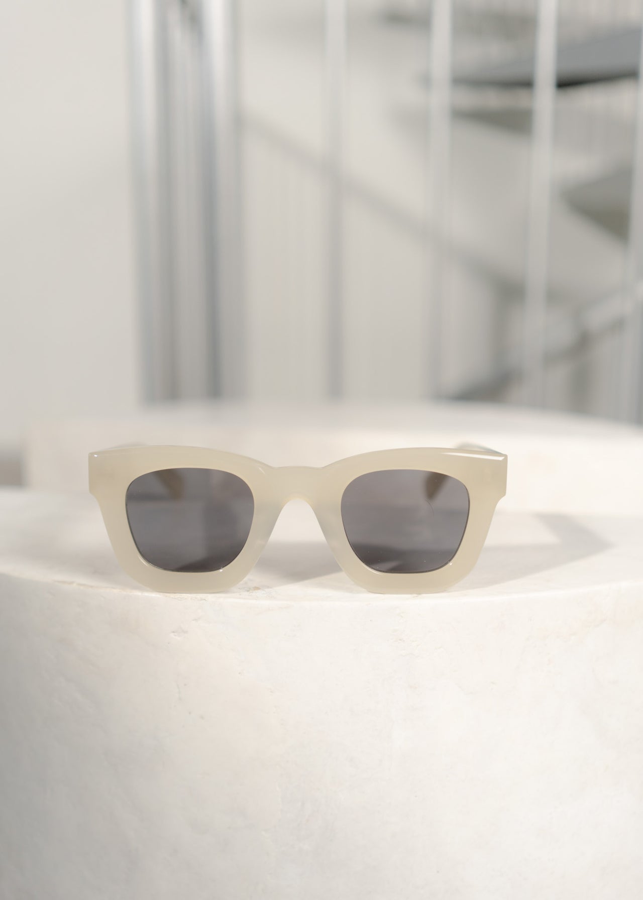 Elia Sunglasses (Ivory)