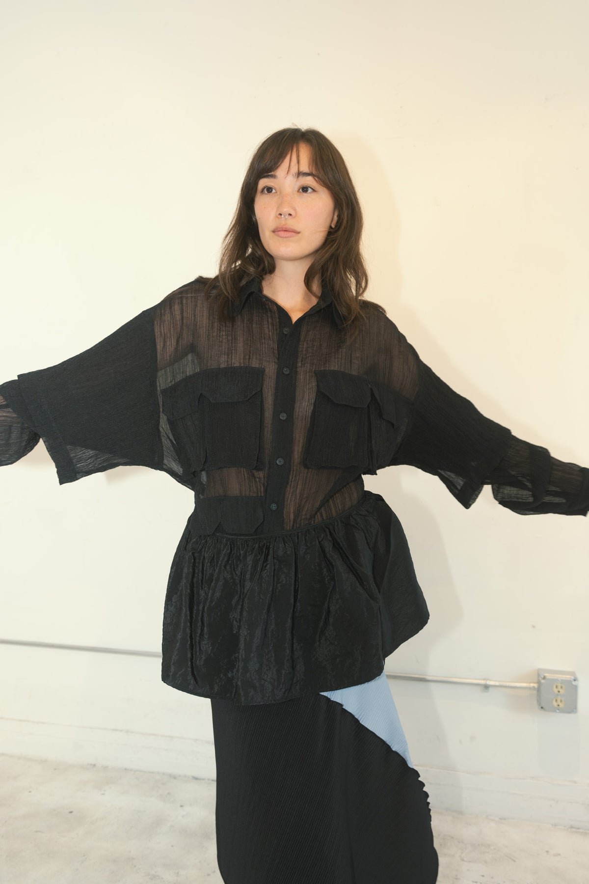 Sheen Nylon Peplum Apron (Obsidian)