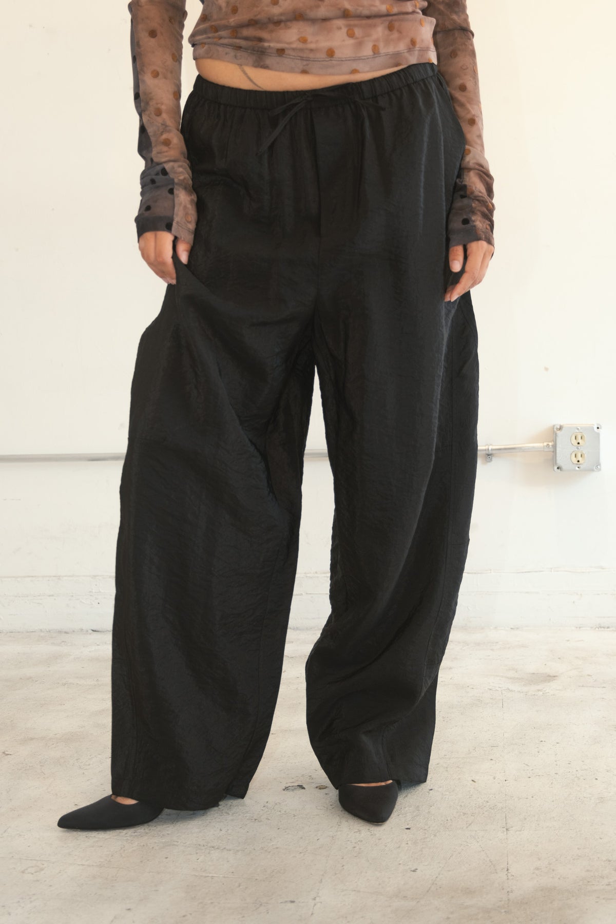 Crescent Pant (Obsidian)