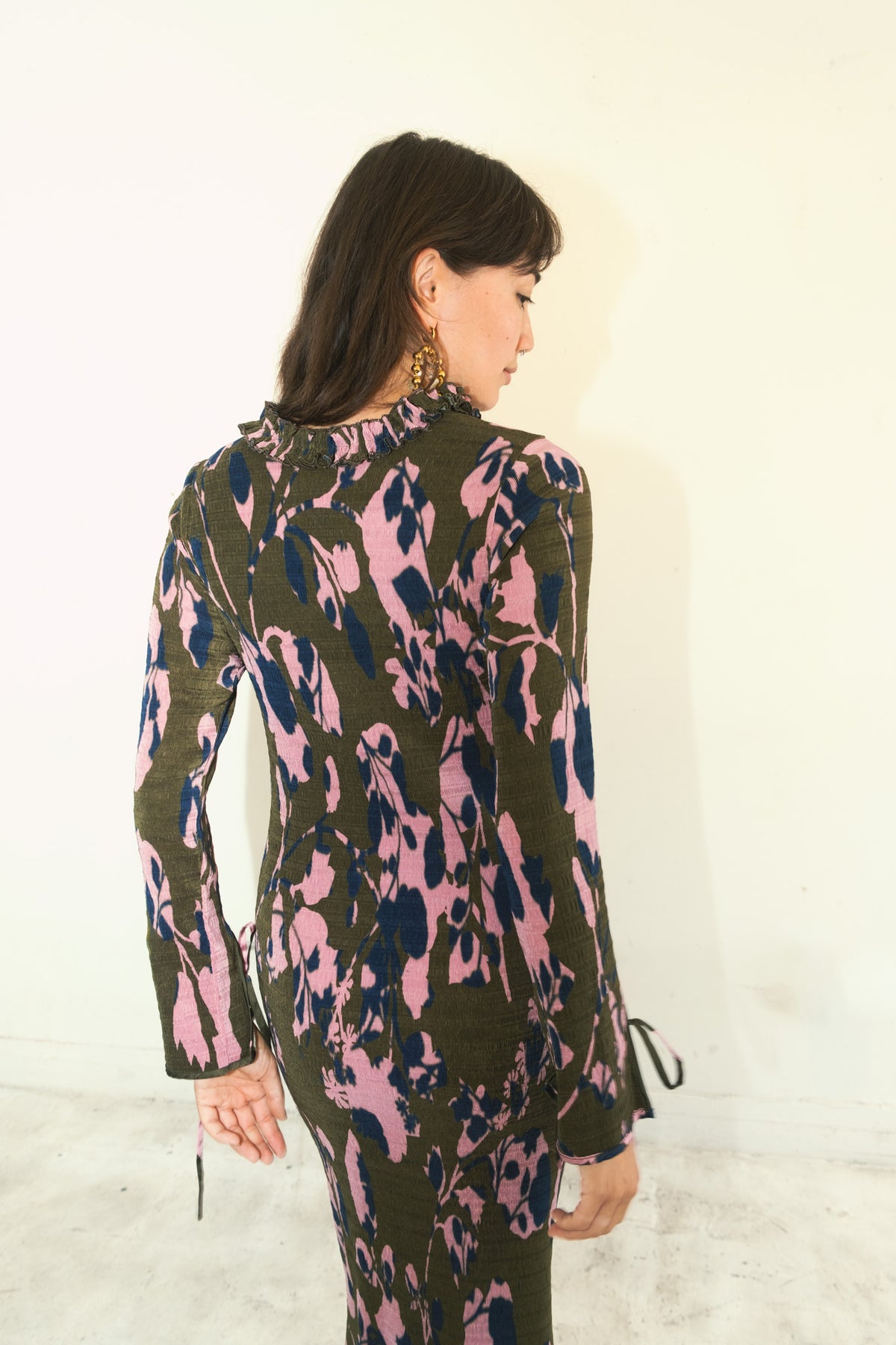 Huxley Smock Pleated Dress in Bruno