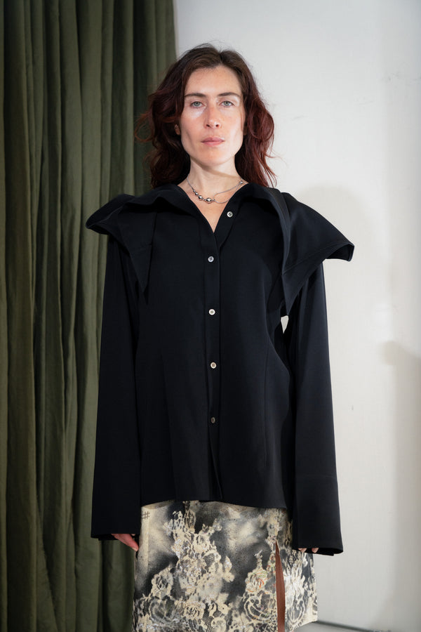Unfixed Collar Shirt (Black)