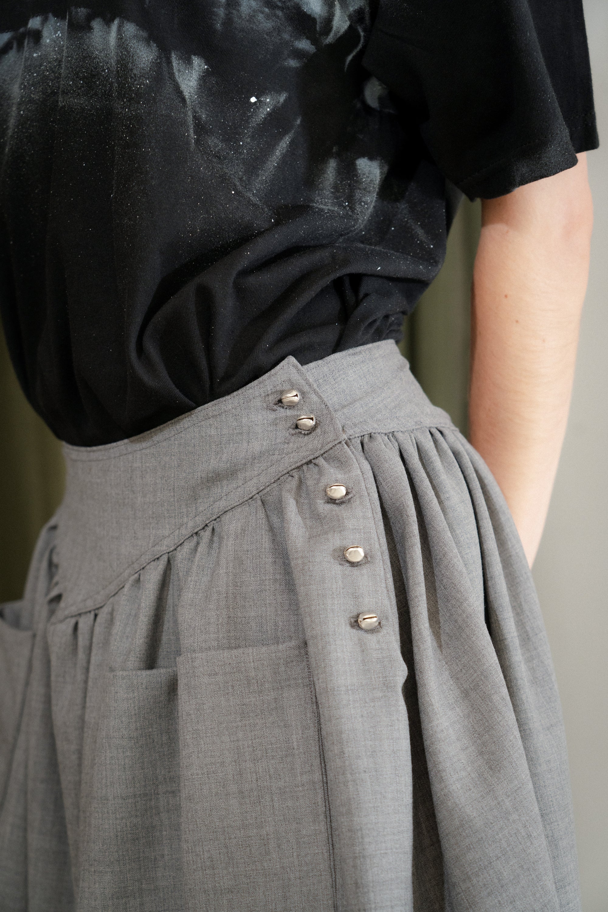 Garden Skirt (Charcoal)