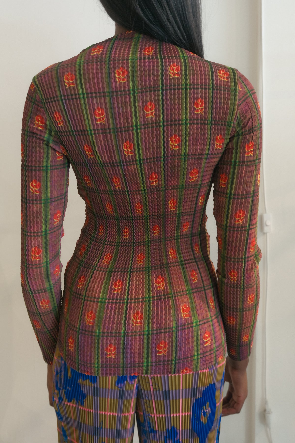 Susi Cross Pleated Top in Earthy Roman