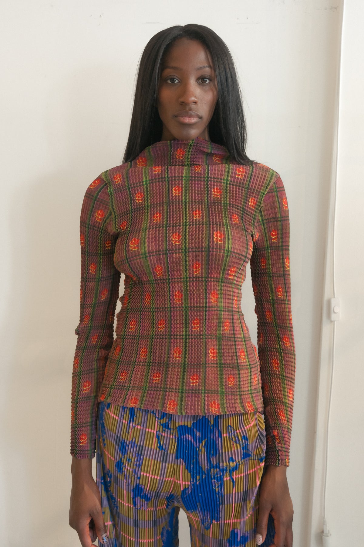 Susi Cross Pleated Top in Earthy Roman