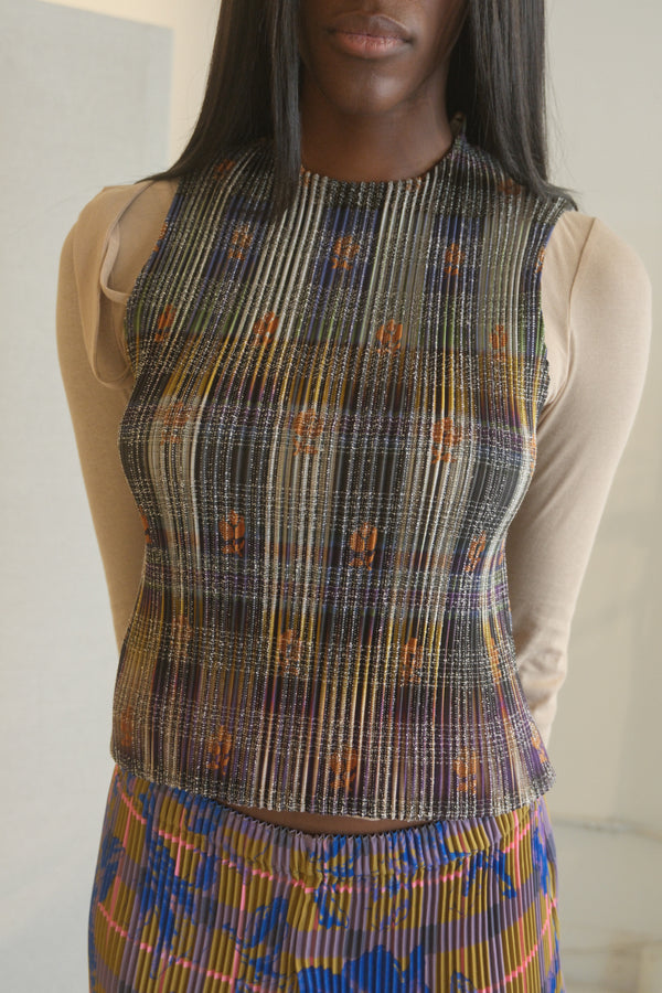 Thelma Pleated Top in Helge