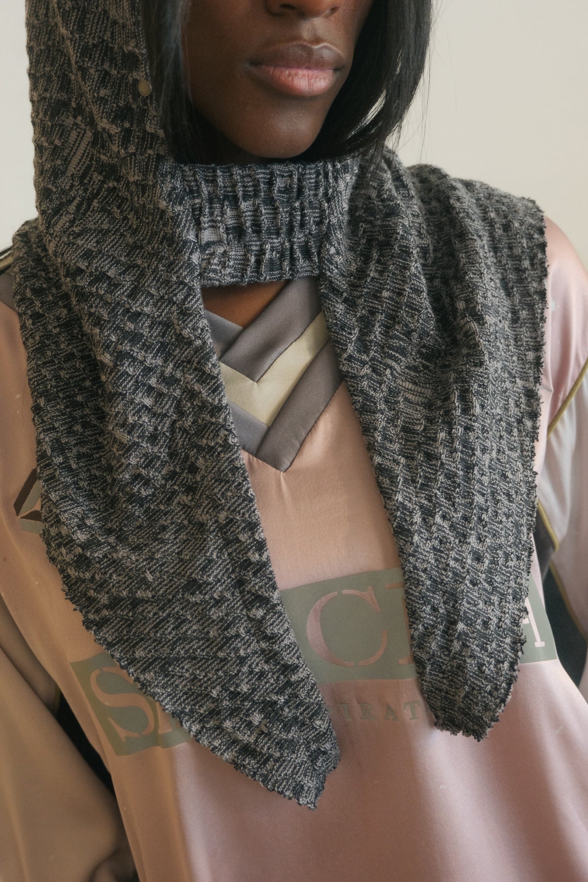 Embossed Jacquard Balaclava (Black/Grey)