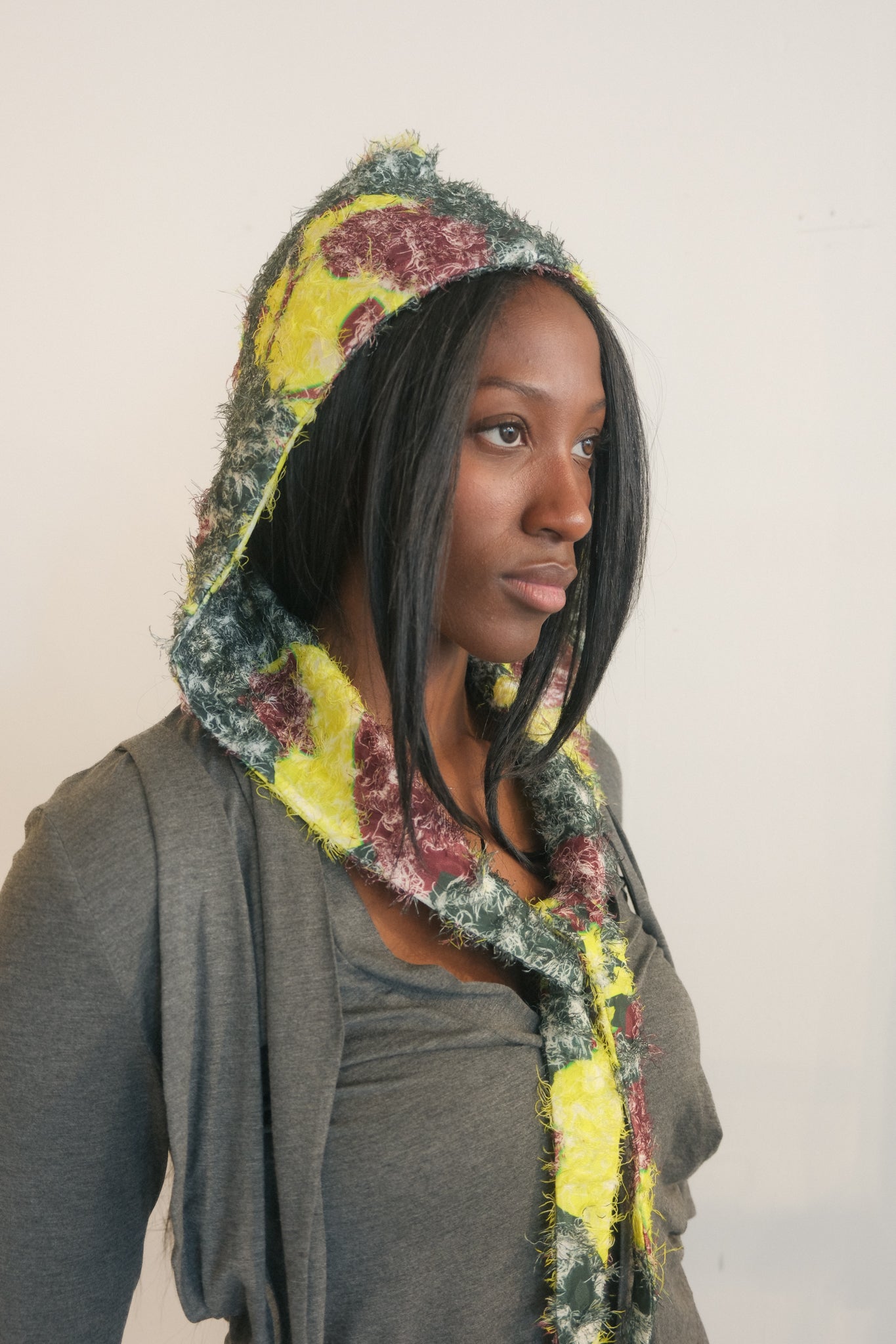 Julia Heuer at Two Two Gallery-Shop