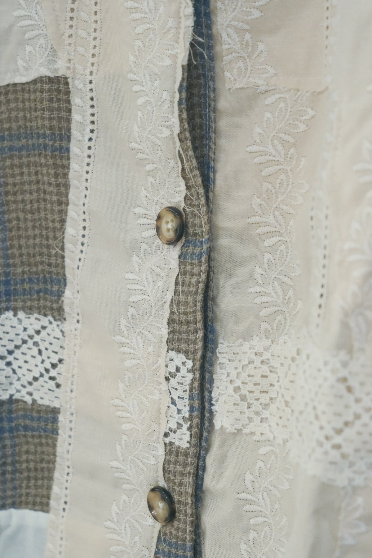 Gate Shirt (Brown)