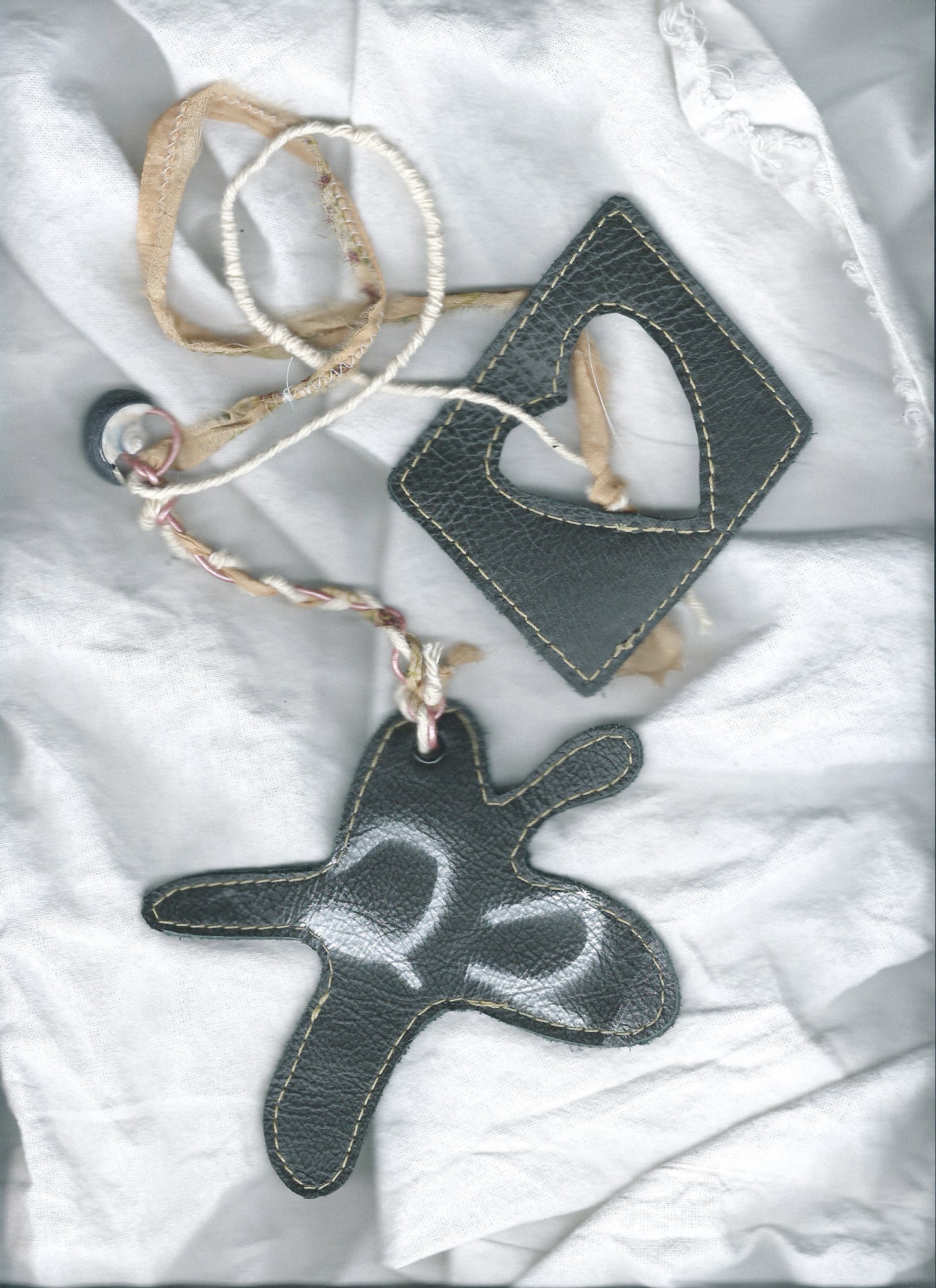 Double Bag Charm (08)