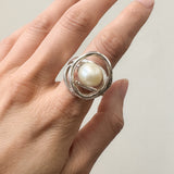 Curly Pearl Ring