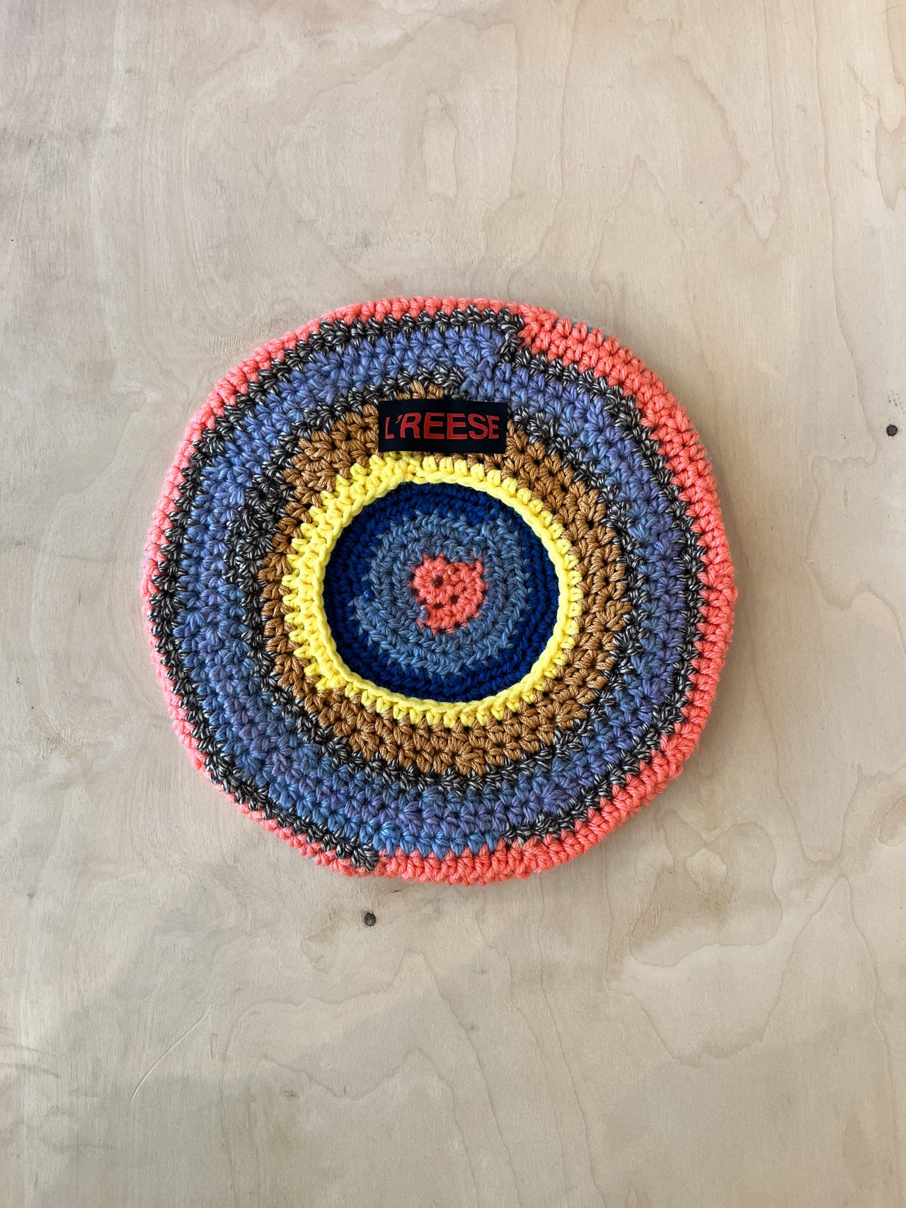 04 Crochet Beret (Salmon/Blue)