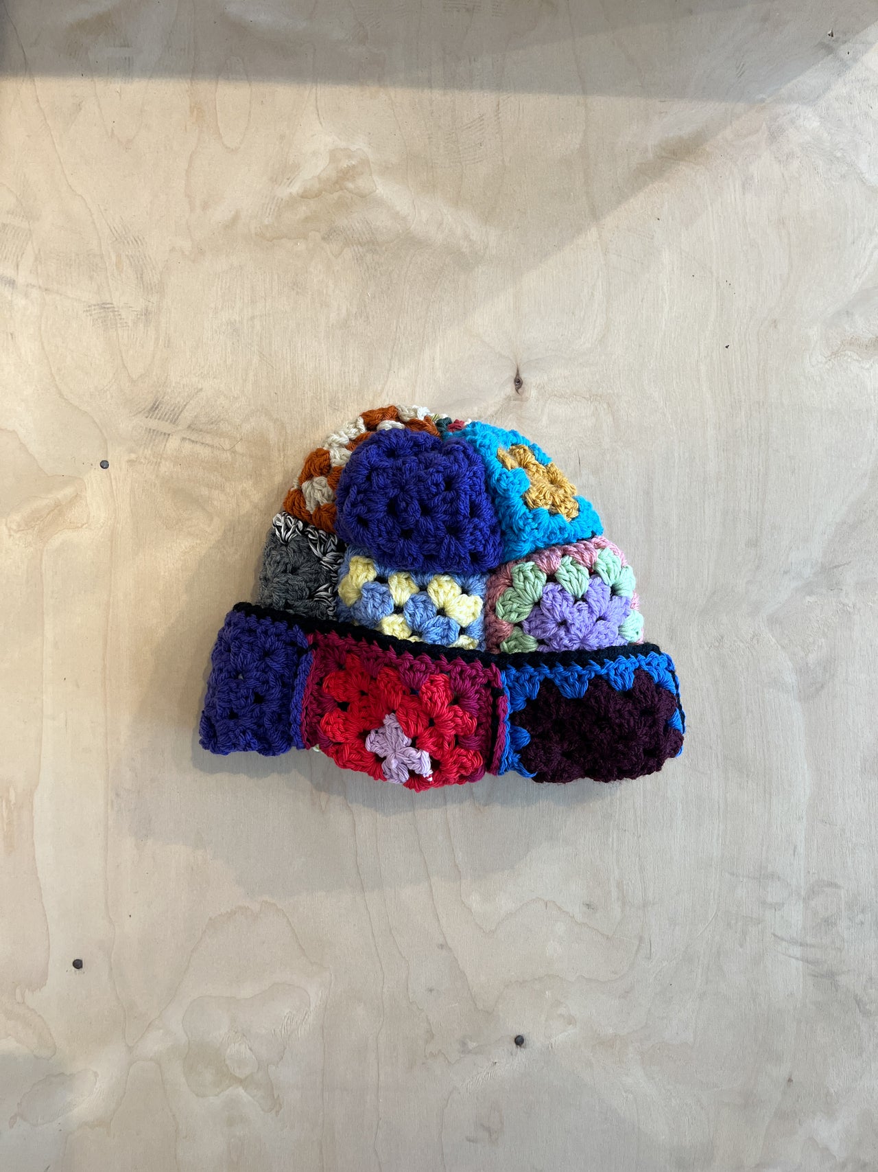 16 Crochet Granny Beanie (Blue/Orange)