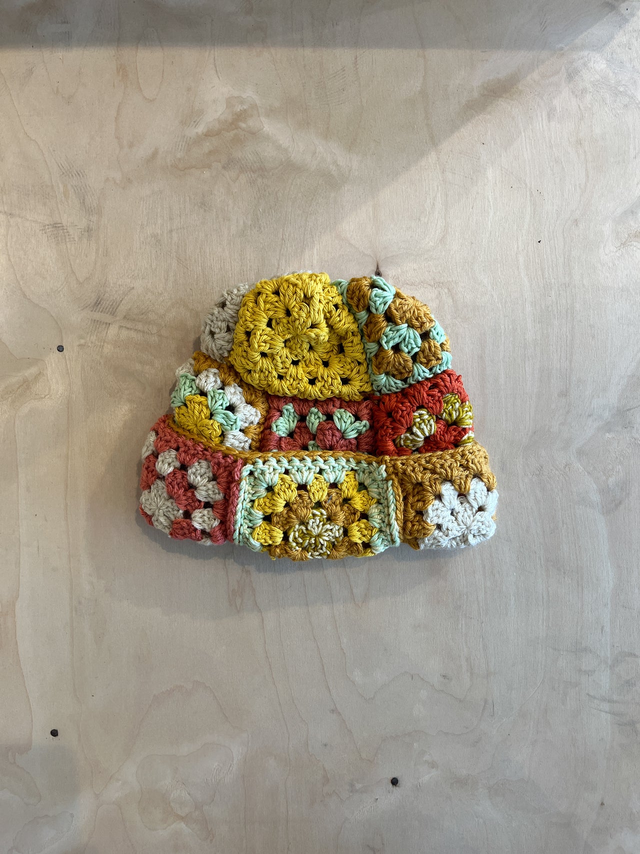 13 Crochet Granny Beanie (Jade/Gold)
