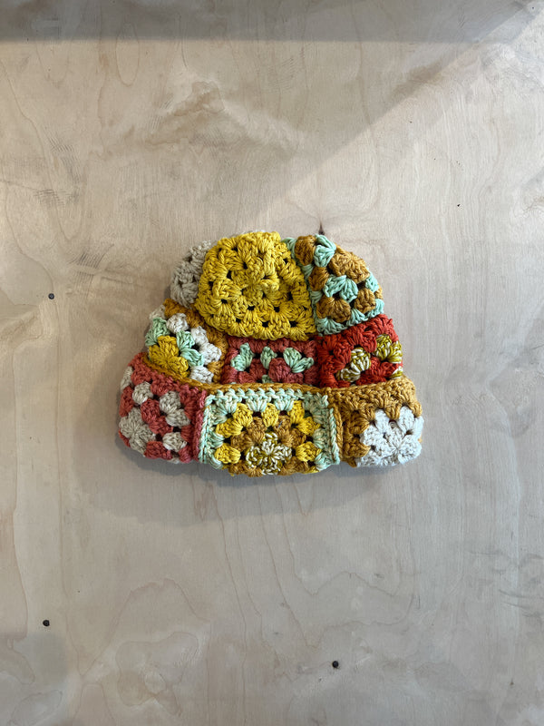 13 Crochet Granny Beanie (Jade/Gold)