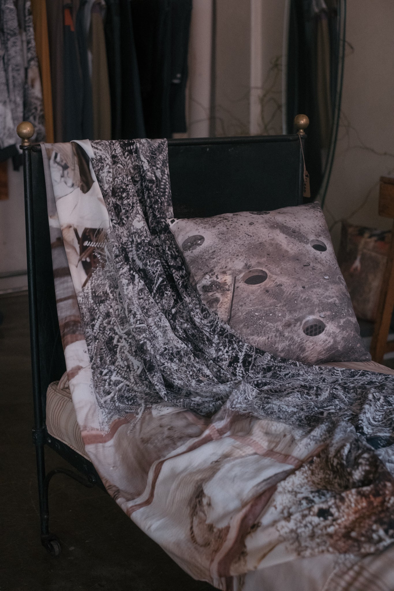 Sharjah Metal Scrap Silk Hanging