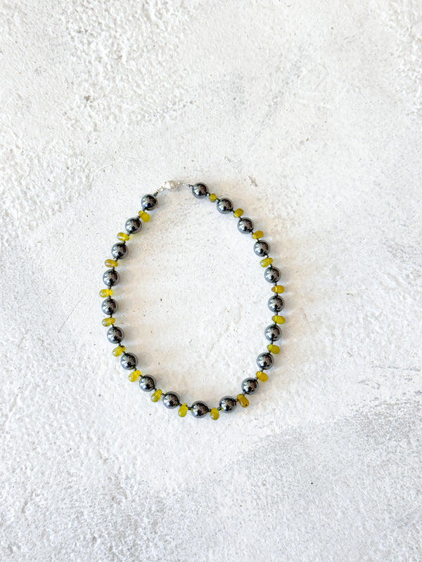 Frog Feet Necklace (Jade & Black Hematite)