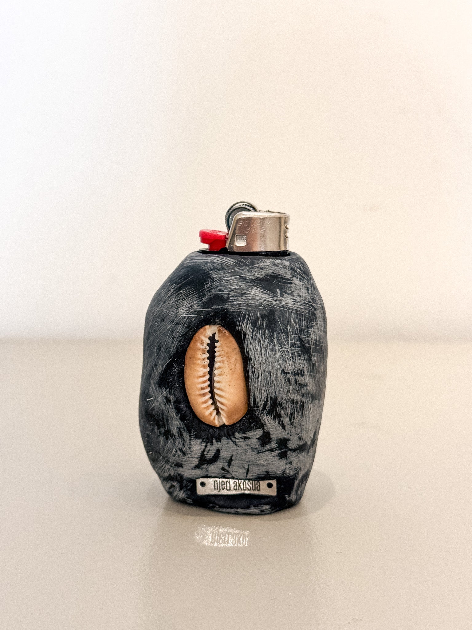 Clay Lighter Case 017 (Cowrie + Mirror)