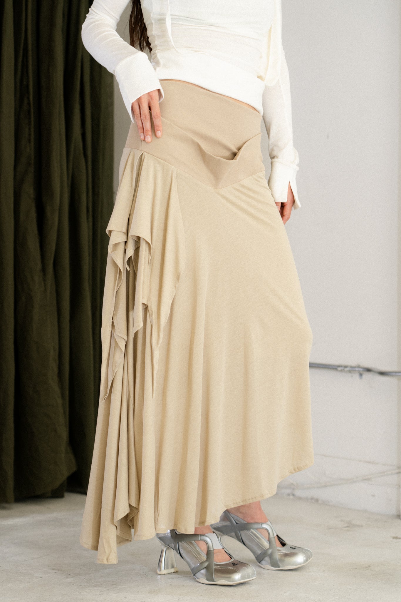 Lerra Long Skirt (Sand)