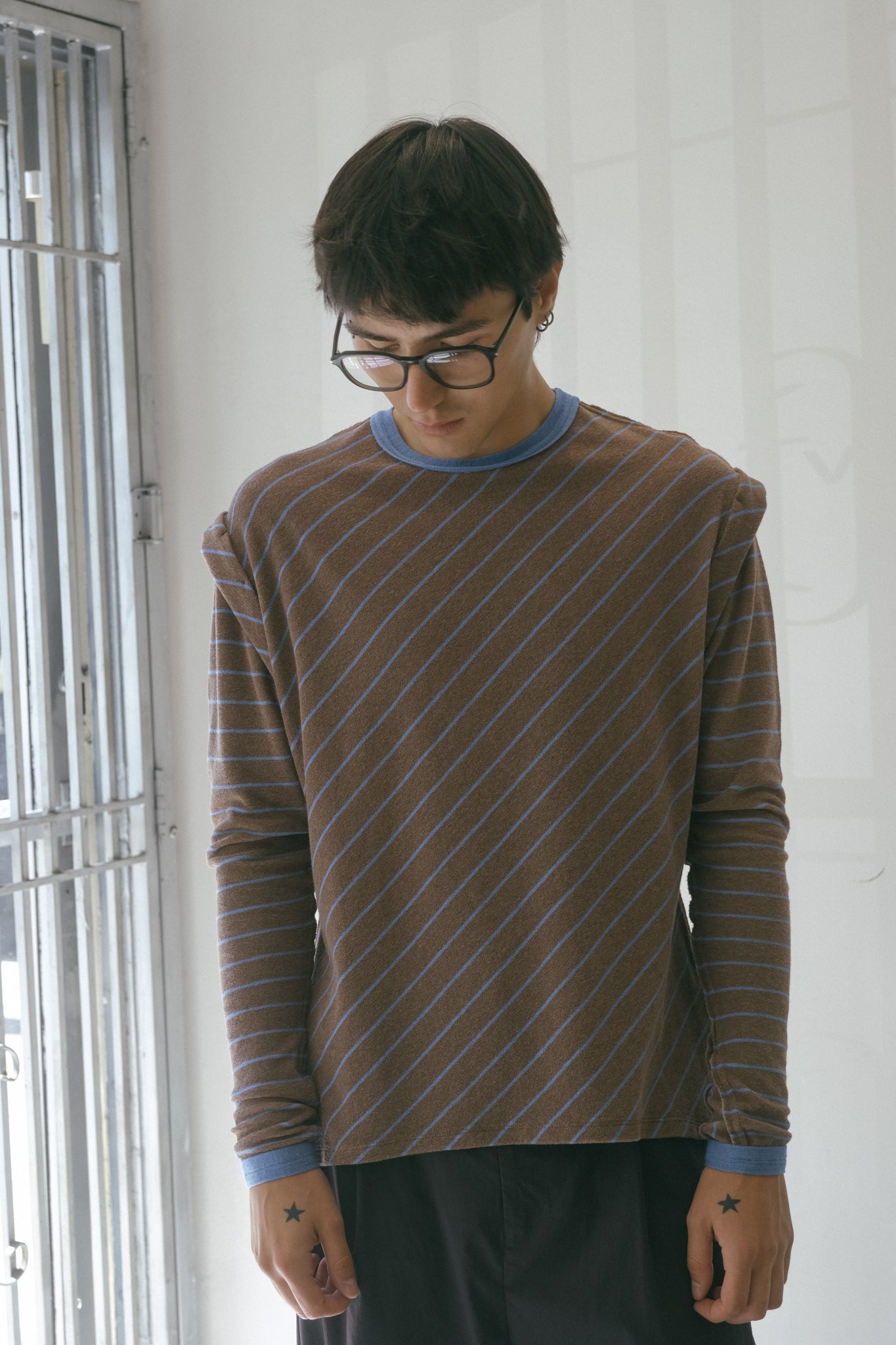 Terry Towel Crew Neck LS Shirt 
(Brown/Blue Stripe)
