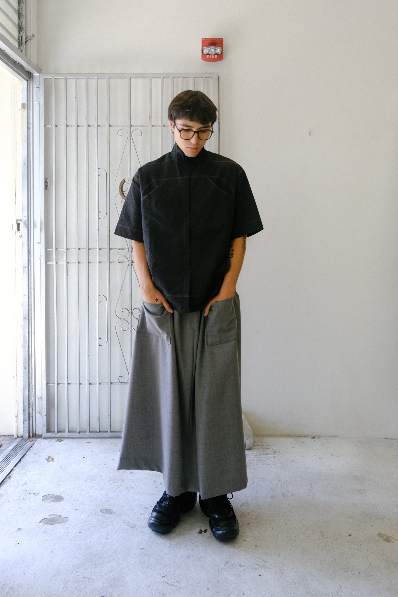 Bubble Yarn Shirt (Black)