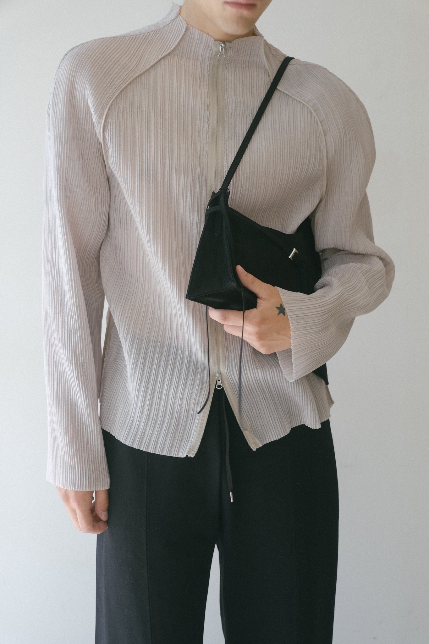 Pleats Zip Up Jacket (Beige)
