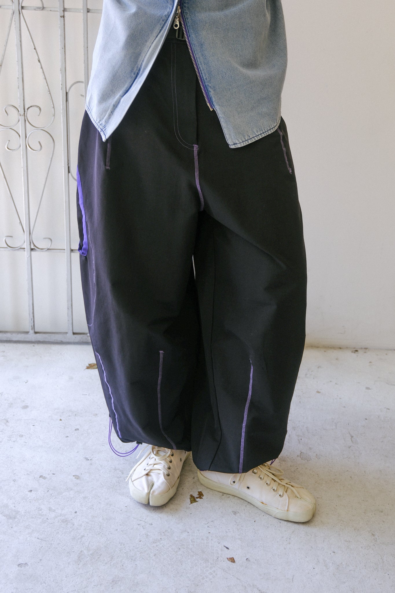 Oval Pocket Trousers (Black)