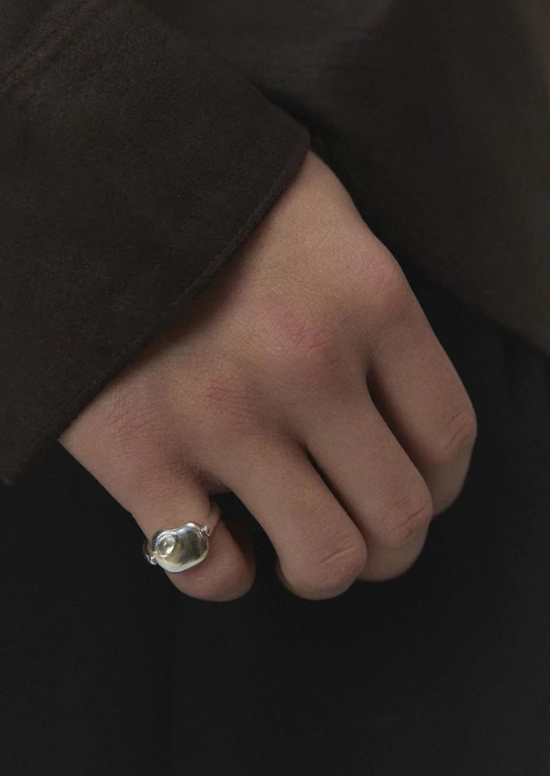 Fluid Form Swivel Ring (White Topaz)